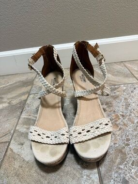 Mossimo Women's Cream Braided Ankle-Strap heels